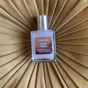 Tom Ford Soleil Neige Shimmering Body Oil